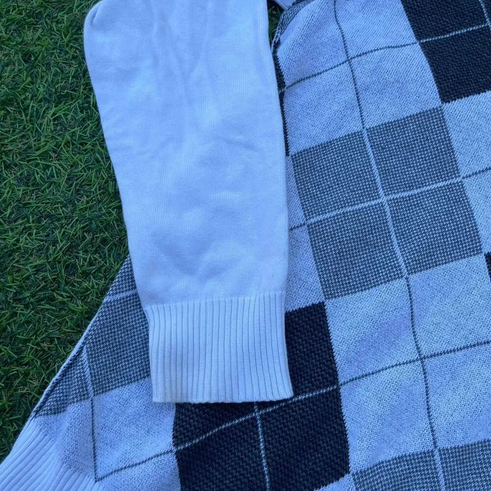 Bke Men's Blue and White Jumper